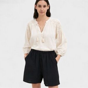 1222 RARE! Vintage Flax by Jeanne Englehart Rayon Bermuda Wide Leg Black Shorts